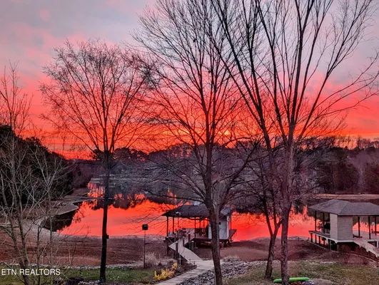 Property Slideshow image 2 of 31 | 176 kanutsu ln, Loudon, TN, 37774