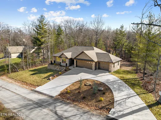 Property Slideshow image 3 of 57 | 140 windsor rd, Crossville, TN, 38558