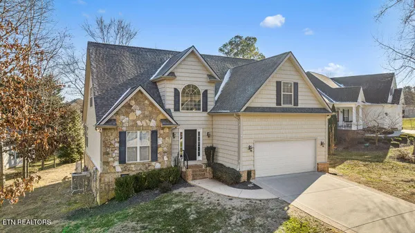 Property Slideshow image 3 of 41 | 203 coyatee ct, Loudon, TN, 37774