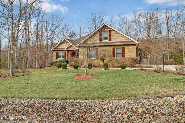 Property Slideshow image 3 of 49 | 36 kingsbridge ln, Crossville, TN, 38558