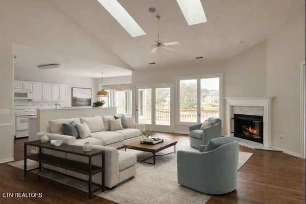 Property Slideshow image 3 of 23 | 510 tanasi lagoon dr, Loudon, TN, 37774