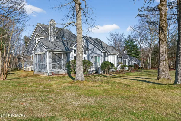 Property Slideshow image 3 of 22 | 214 dorchester ct, Crossville, TN, 38558