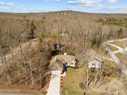 Property Slideshow image 3 of 45 | 115 lafayette pt, Crossville, TN, 38558