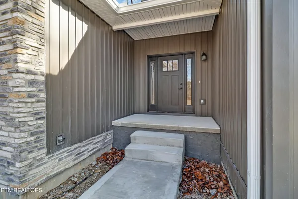 Property Slideshow image 2 of 38 | 102 amherst dr, Crossville, TN, 38558