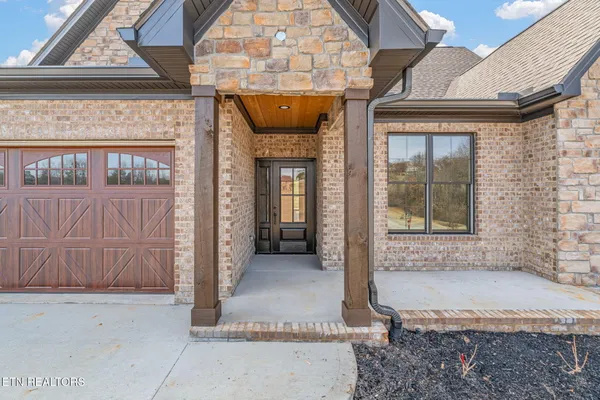 Property Slideshow image 2 of 44 | 200 goldcrest dr, Vonore, TN, 37885