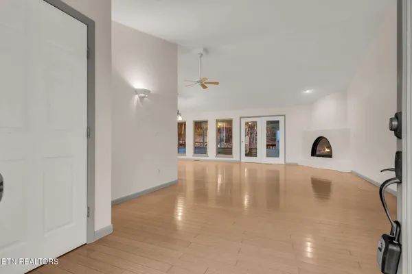 Property Slideshow image 3 of 49 | 31 byron ln, Crossville, TN, 38558