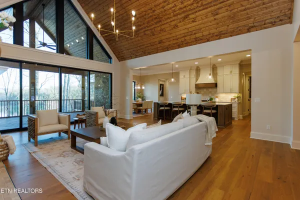 Property Slideshow image 2 of 52 | 28 hunterwood ct, Crossville, TN, 38558