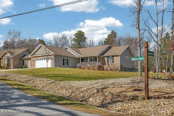 Property Slideshow image 3 of 58 | 22 mountain view ct, Crossville, TN, 38558