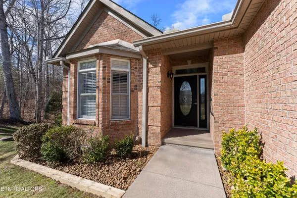 Property Slideshow image 2 of 58 | 123 lafayette pt apt 1, Crossville, TN, 38558