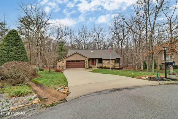 Property Slideshow image 3 of 41 | 46 heather glen cir, Crossville, TN, 38558