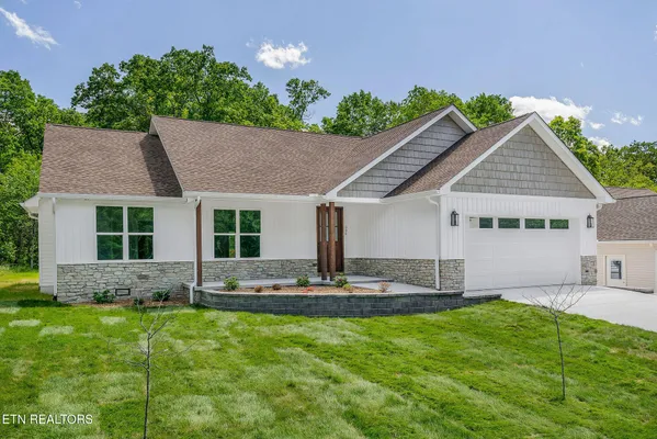 Property Slideshow image 3 of 33 | 386 st george dr, Fairfield Glade, TN, 38558