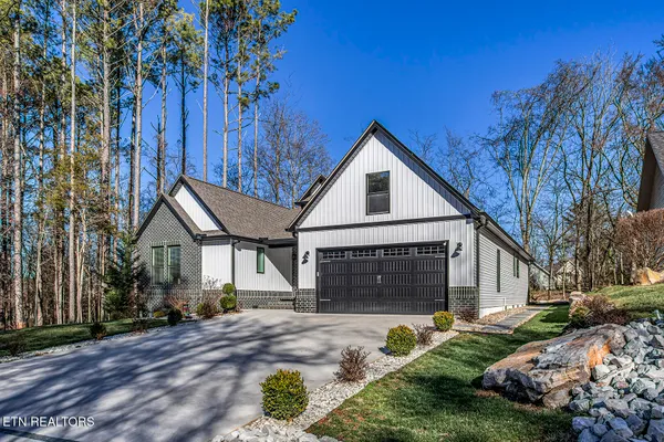 Property Slideshow image 2 of 62 | 131 dudala way, Loudon, TN, 37774