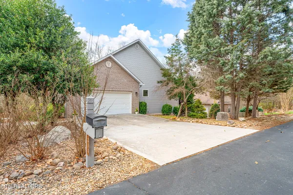 Property Slideshow image 2 of 55 | 213 coyatee dr, Loudon, TN, 37774