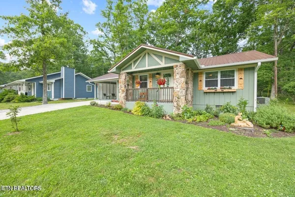 Property Slideshow image 2 of 24 | 137 jasper dr, Crossville, TN, 38558