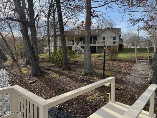 Property Slideshow image 3 of 25 | 18 windsor pt, Crossville, TN, 38558