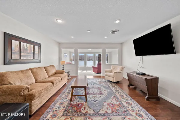 Property Slideshow image 2 of 56 | 112 lakeshore cir cir 111, Crossville, TN, 38558