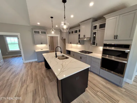 Property Slideshow image 2 of 21 | 312 cheeyo ln, Loudon, TN, 37774