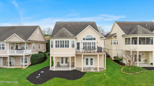 Property Slideshow image 2 of 51 | 1069 rarity bay pkwy, Vonore, TN, 37885