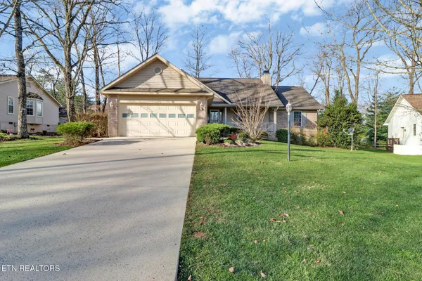 Property Slideshow image 3 of 50 | 193 berkshire loop, Fairfield Glade, TN, 38558