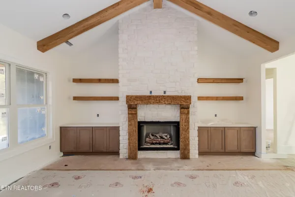 Property Slideshow image 3 of 16 | 207 ottawa pl, Loudon, TN, 37774