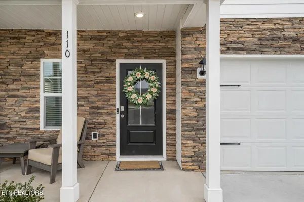 Property Slideshow image 2 of 26 | 110 gigi ln, Oak Ridge, TN, 37830