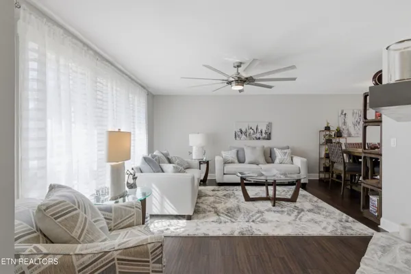 Property Slideshow image 3 of 14 | 19 newcom ct, Crossville, TN, 38558