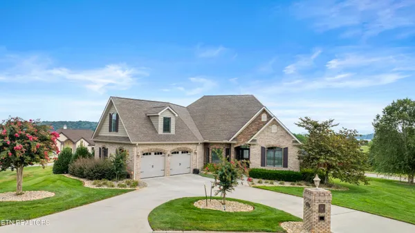 Property Slideshow image 3 of 47 | 117 red hawk dr, Vonore, TN, 37885