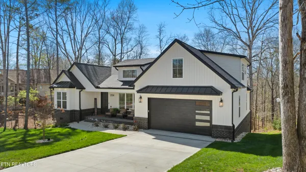 Property Slideshow image 2 of 43 | 204 osage ln, Loudon, TN, 37774