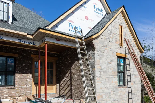 Property Slideshow image 2 of 32 | 232 forest hill dr, Crossville, TN, 38558