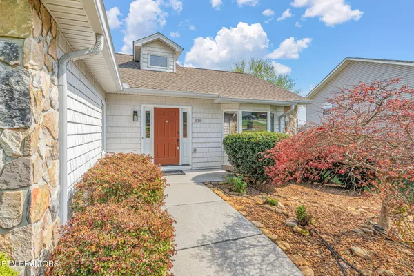 Property Slideshow image 3 of 59 | 318 cheestana way, Loudon, TN, 37774