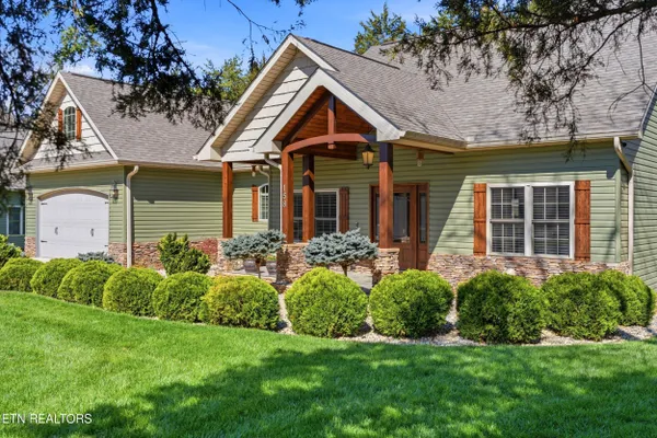 Property Slideshow image 3 of 58 | 158 gado way, Loudon, TN, 37774