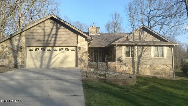 Property Slideshow image 2 of 46 | 107 wickham ln, Crossville, TN, 38558