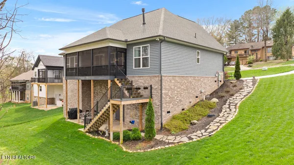 Property Slideshow image 3 of 47 | 117 ootsima way, Loudon, TN, 37774