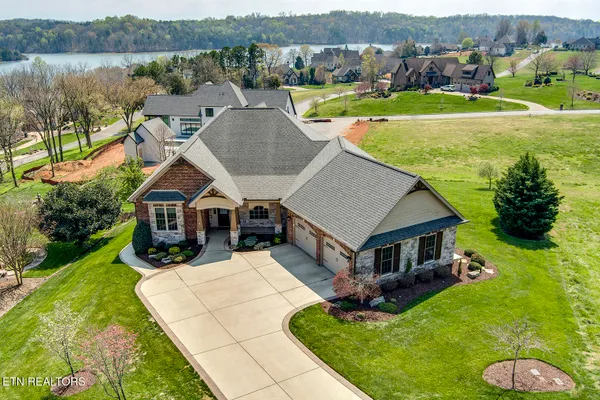 Property Slideshow image 3 of 62 | 154 song sparrow dr, Vonore, TN, 37885