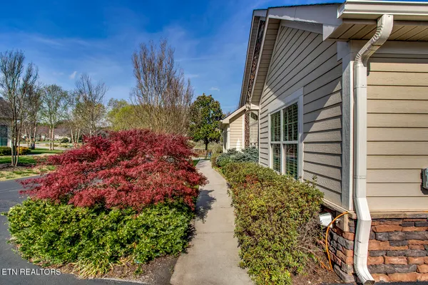 Property Slideshow image 3 of 43 | 811 pryse farm blvd, Knoxville, TN, 37934