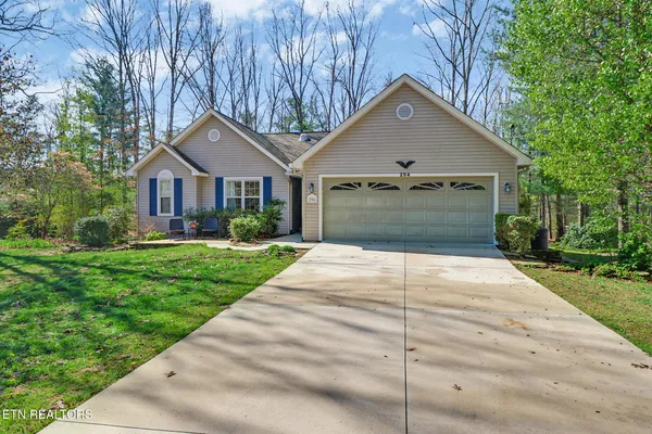 Property Slideshow image 2 of 35 | 254 st george dr, Fairfield Glade, TN, 38558