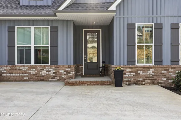 Property Slideshow image 3 of 44 | 112 nuhya way, Loudon, TN, 37774