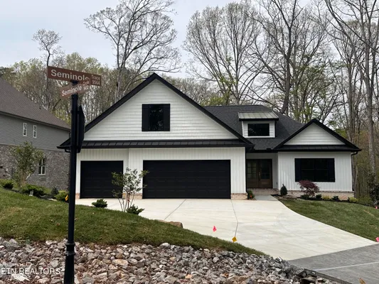 Property Slideshow image 2 of 48 | 301 seminole shrs, Loudon, TN, 37774