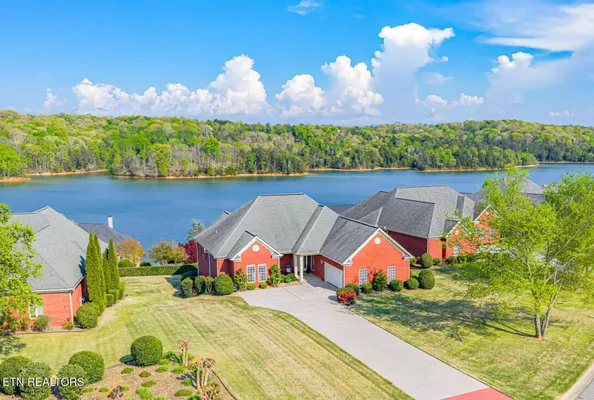 Property Slideshow image 2 of 60 | 109 sunali ln, Loudon, TN, 37774