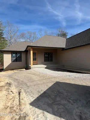 Property Slideshow image 2 of 13 | 151 hawes cir, Crossville, TN, 38558