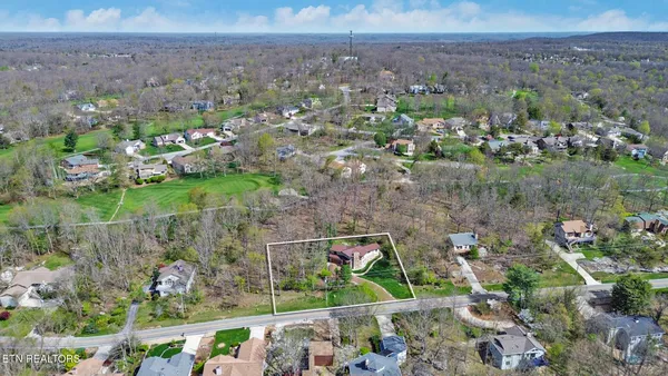 Property Slideshow image 2 of 43 | 333 snead dr, Crossville, TN, 38558