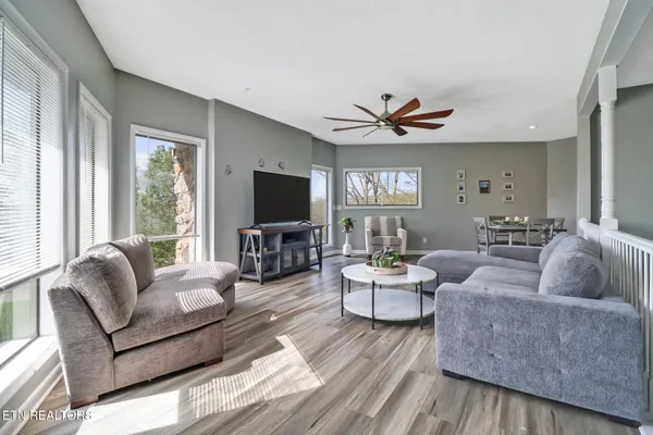 Property Slideshow image 3 of 43 | 333 snead dr, Crossville, TN, 38558