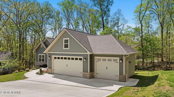 Property Slideshow image 3 of 46 | 171 oostanali trce, Loudon, TN, 37774