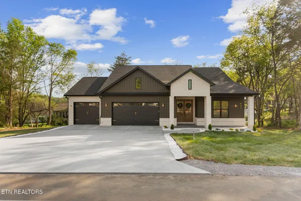 Property Slideshow image 2 of 59 | 268 dudala way, Loudon, TN, 37774