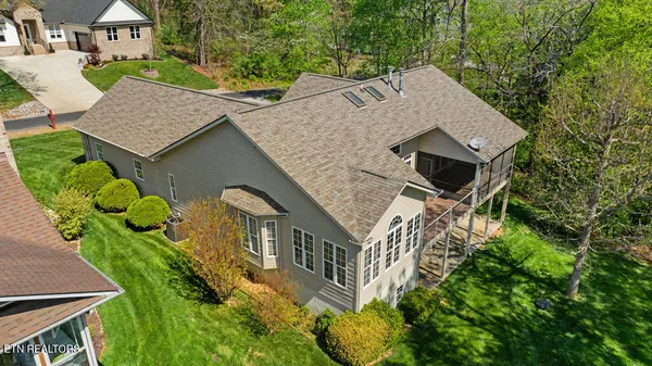 Property Slideshow image 3 of 61 | 124 daleyuhski way, Loudon, TN, 37774