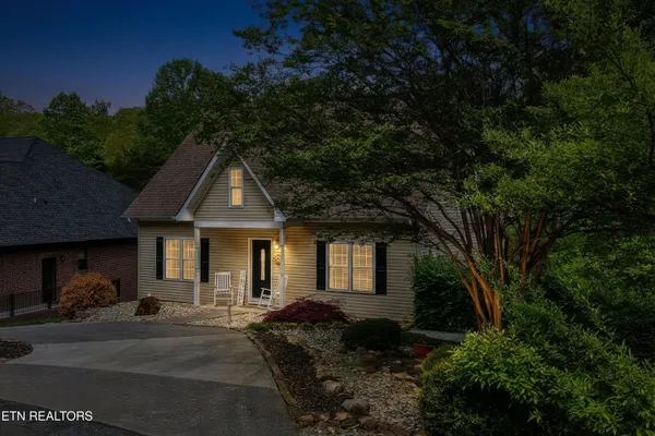 Property Slideshow image 2 of 17 | 210 wahuhu ln, Loudon, TN, 37774