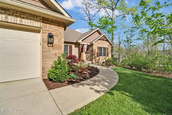 Property Slideshow image 3 of 30 | 107 charles pl, Crossville, TN, 38558