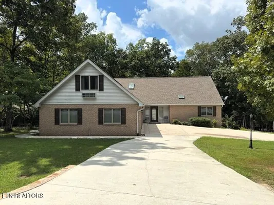 Property Slideshow image 2 of 36 | 21 rolling green ct, Crossville, TN, 38558