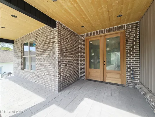 Property Slideshow image 3 of 52 | 269 ootsima way, Loudon, TN, 37774
