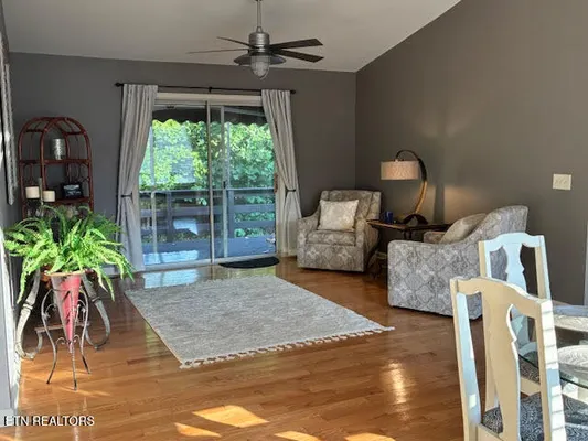 Property Slideshow image 3 of 8 | 104 talah way, Loudon, TN, 37774